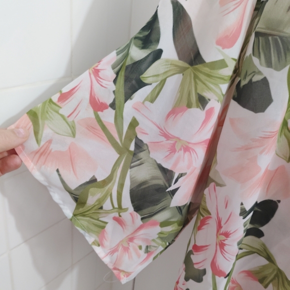 Kimono Hawaiian Botanical Floral Hibiscus Fern Beach Coverup White Pink Green - Picture 9 of 13